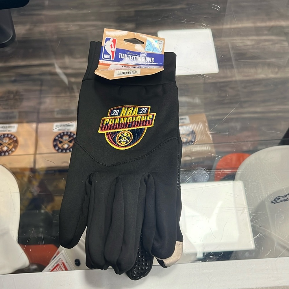 Licensed NBA Denver Nuggets Texting Gloves